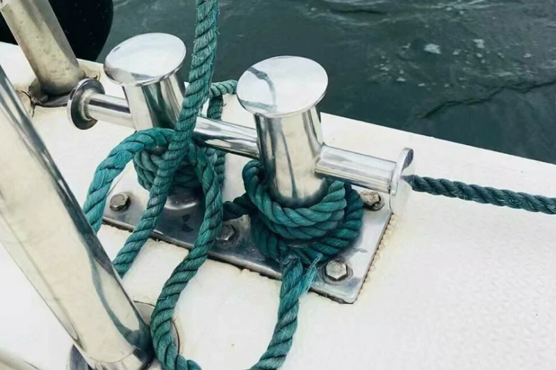 Material Science Analysis of Mooring Bollard: Corrosion Resistance and Adaptability to Marine Environment